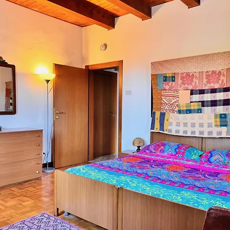 Luce Fantasia E Tv 70p A 2 Minuti Dalla Appartement